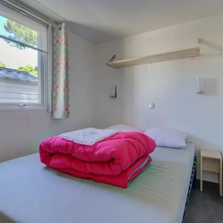 4 Etoiles - Piscine - Ccbbecd Camping