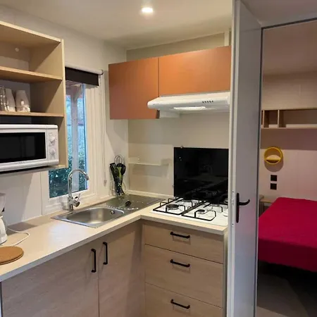 Camping 4 étoiles - Piscine - Ccbbecd