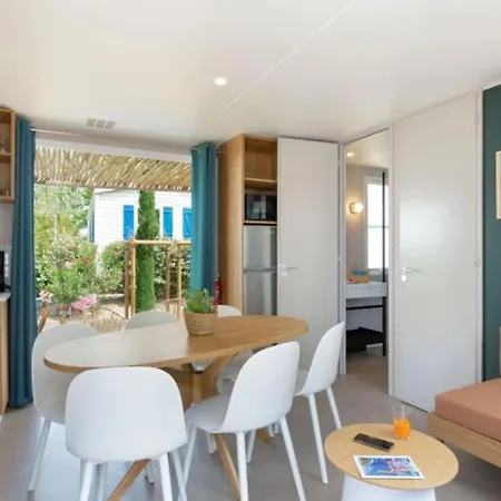 Camping 4 étoiles - Piscine - Ccbbecd *