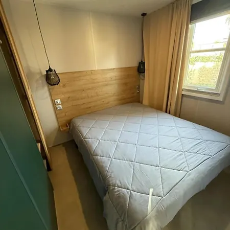 Camping 4 étoiles - Piscine - Ccbbecd