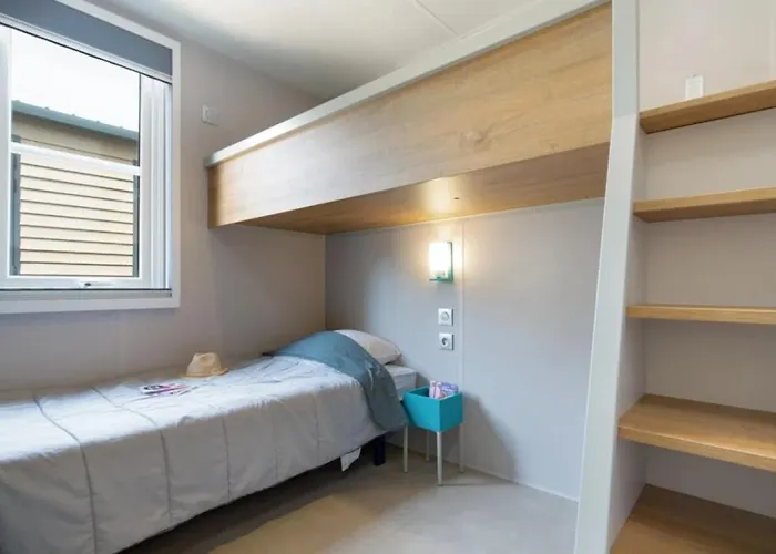 4 Etoiles - Piscine - Ccbbecd