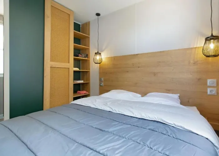 4 Etoiles - Piscine - Ccbbecd