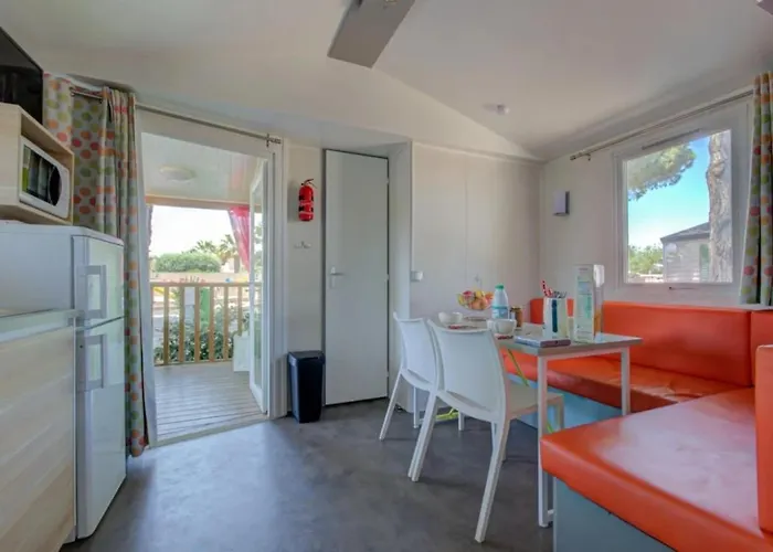 4 Etoiles - Piscine - Ccbbecd