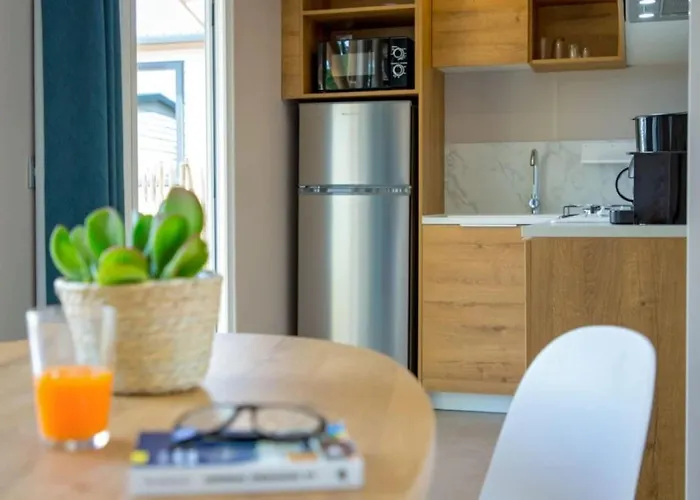 Parque de Campismo 4 Etoiles - Piscine - Ccbbecd