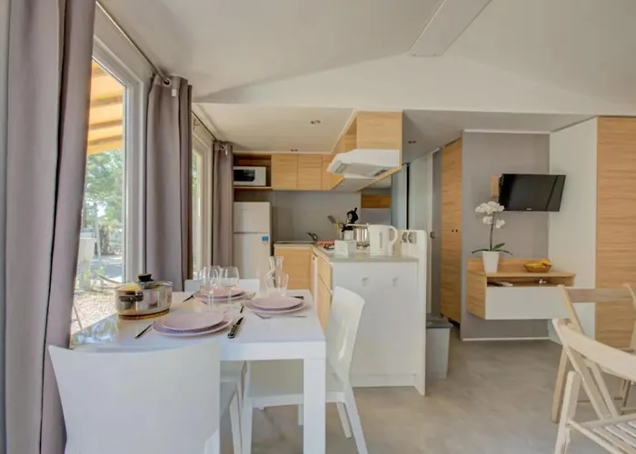 Parque de Campismo 4 Etoiles - Piscine - Ccbbecd Le Grau-dʼAgde