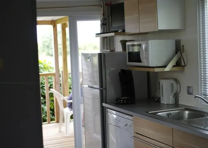 Parque de Campismo 4 Etoiles - Piscine - Ccbbecd *