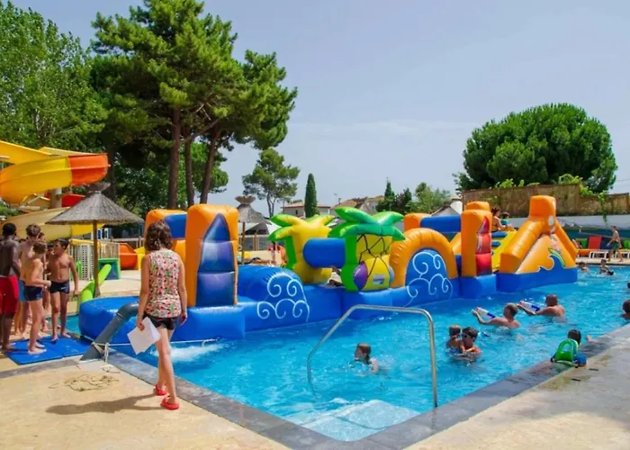 Parque de Campismo 4 Etoiles - Piscine - Ccbbecd